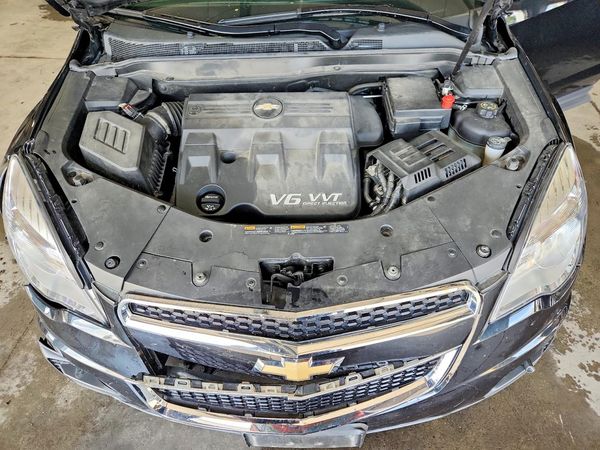 2013 CHEVROLET EQUINOX 1LT — Engine bay