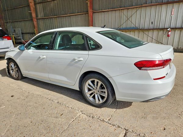 2020 VOLKSWAGEN PASSAT