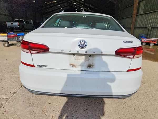 2020 VOLKSWAGEN PASSAT