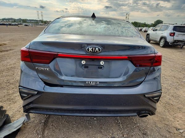 2021 KIA FORTE FE, LXS