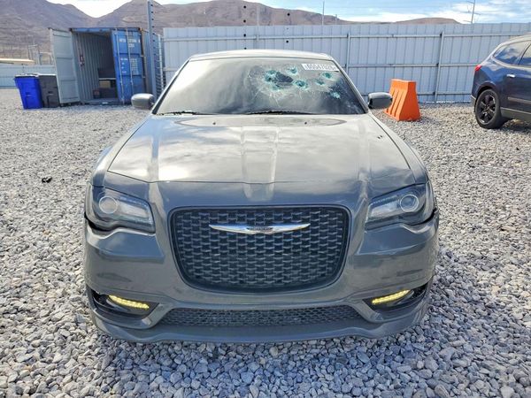 2017 CHRYSLER 300