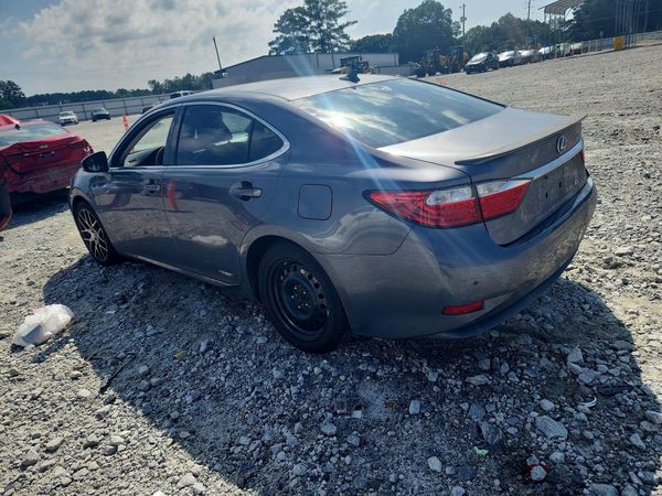 2014 LEXUS ES 300h