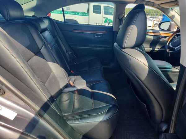 2014 LEXUS ES 300h