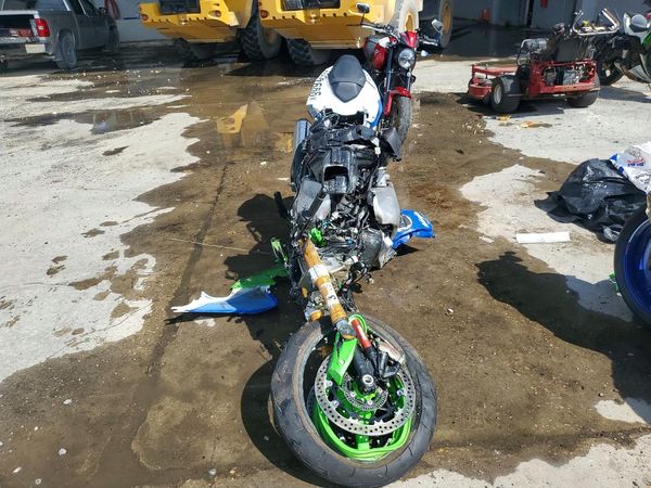 2024 KAWASAKI ZX1002 L