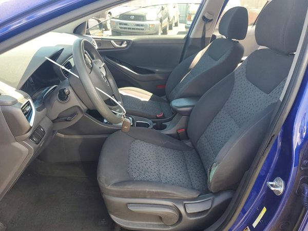 2019 HYUNDAI IONIQ Blue (HEV) — DENT