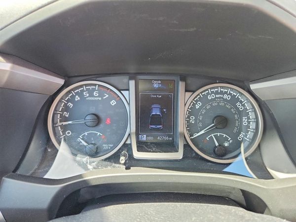 2019 TOYOTA TACOMA SR5