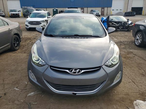 2013 HYUNDAI ELANTRA