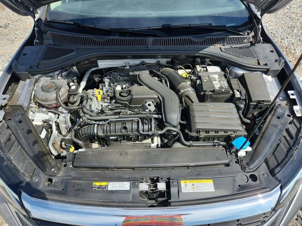 2024 VOLKSWAGEN JETTA SE, SE (AQ301 Trans) — Engine bay