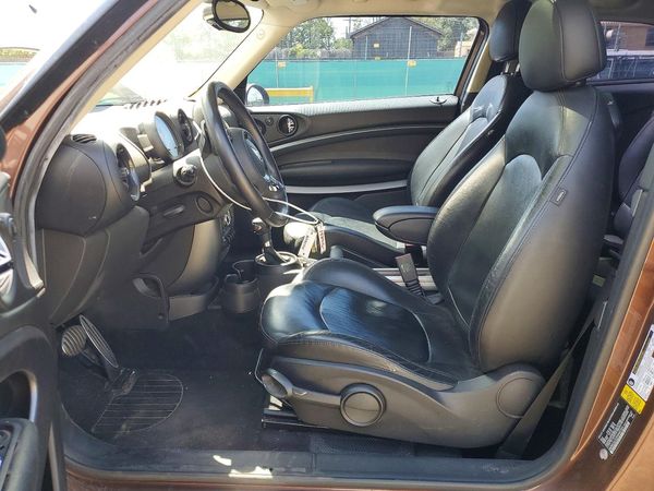 2014 MINI PACEMAN