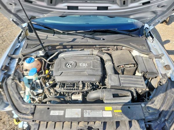 2017 VOLKSWAGEN PASSAT R-Line