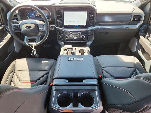 2025 FORD F150 Lariat
