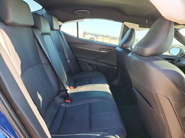 2025 TOYOTA CAMRY