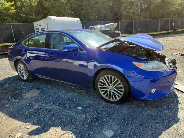 2013 LEXUS ES