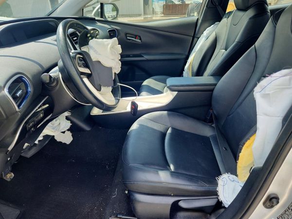 2017 TOYOTA PRIUS