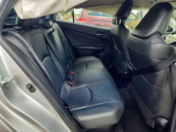 2017 TOYOTA PRIUS