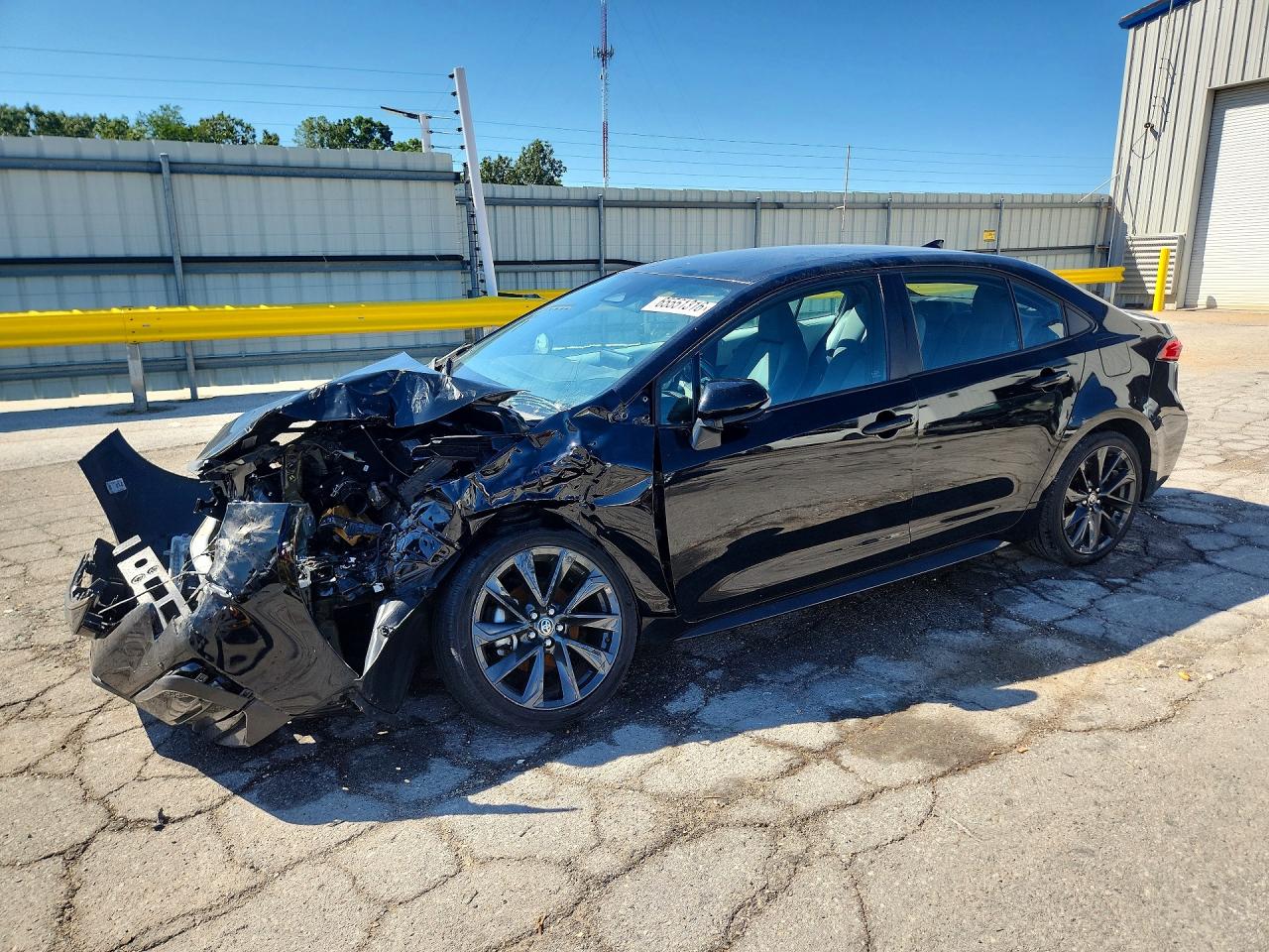 2023 TOYOTA COROLLA SE — Front 3/4