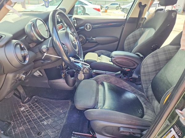 2015 MINI COOPER