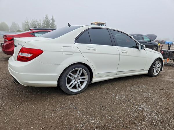 2012 MERCEDES-BENZ C