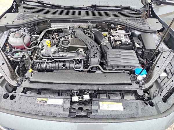 2025 VOLKSWAGEN JETTA SEL