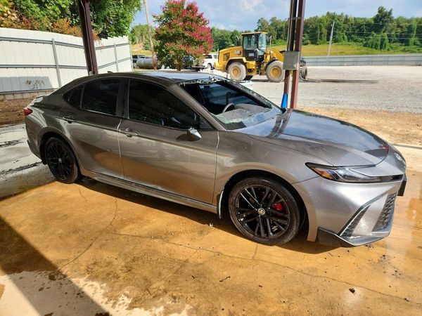 2026 TOYOTA CAMRY — Passenger 3/4