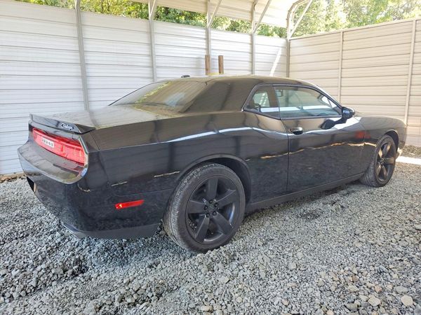 2013 DODGE CHALLENGER Base