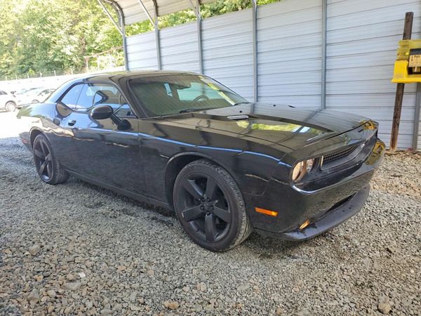 2013 DODGE CHALLENGER Base