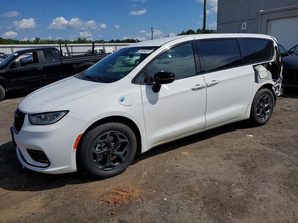 2024 CHRYSLER PACIFICA
