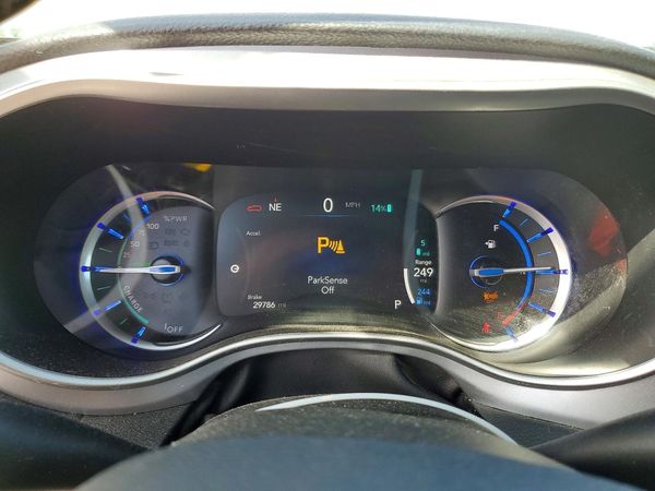 2024 CHRYSLER PACIFICA Select