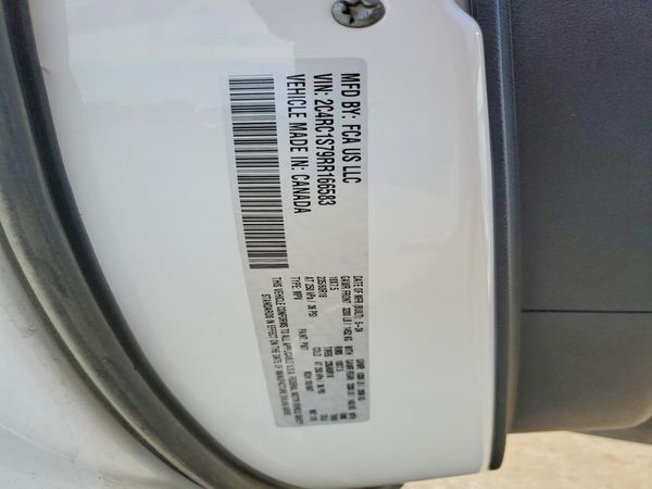 2024 CHRYSLER PACIFICA Select