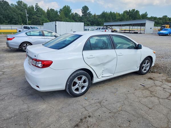2013 TOYOTA COROLLA