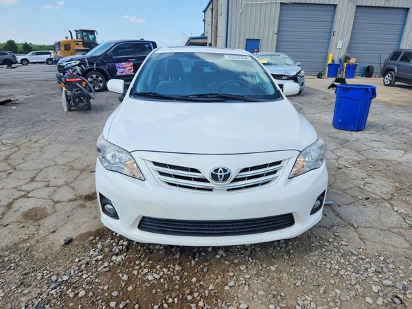 2013 TOYOTA COROLLA