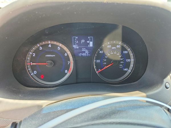 2016 HYUNDAI ACCENT