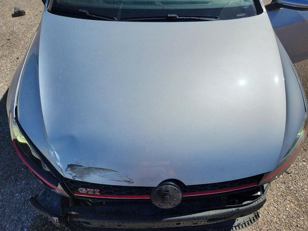 2017 VOLKSWAGEN GTI