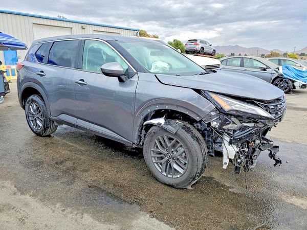 2026 NISSAN ROGUE SV — Passenger 3/4