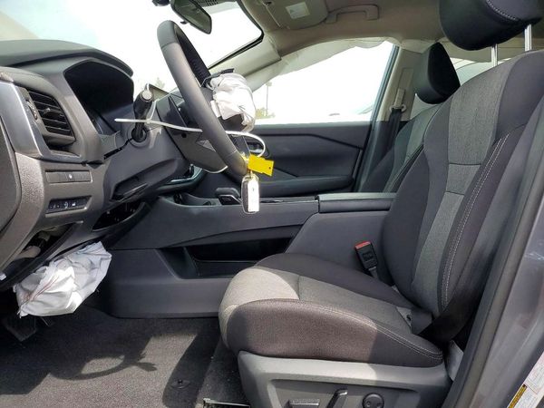 2026 NISSAN ROGUE SV — DENT