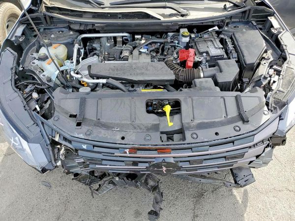 2026 NISSAN ROGUE SV — Engine bay