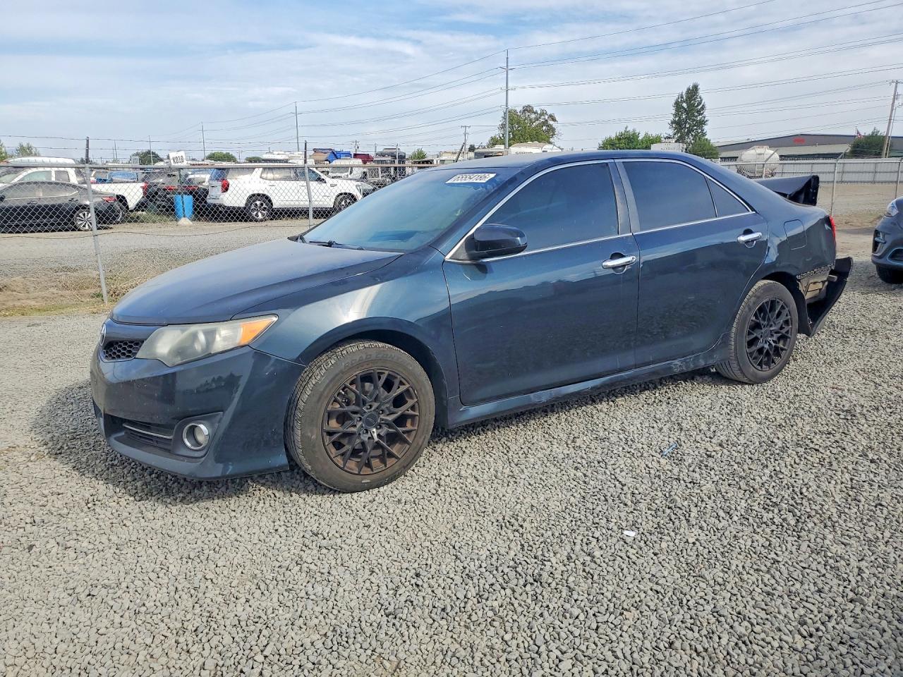 2013 TOYOTA CAMRY