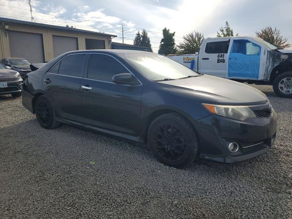 2013 TOYOTA CAMRY