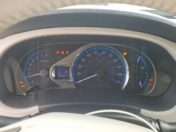 2014 TOYOTA SIENNA