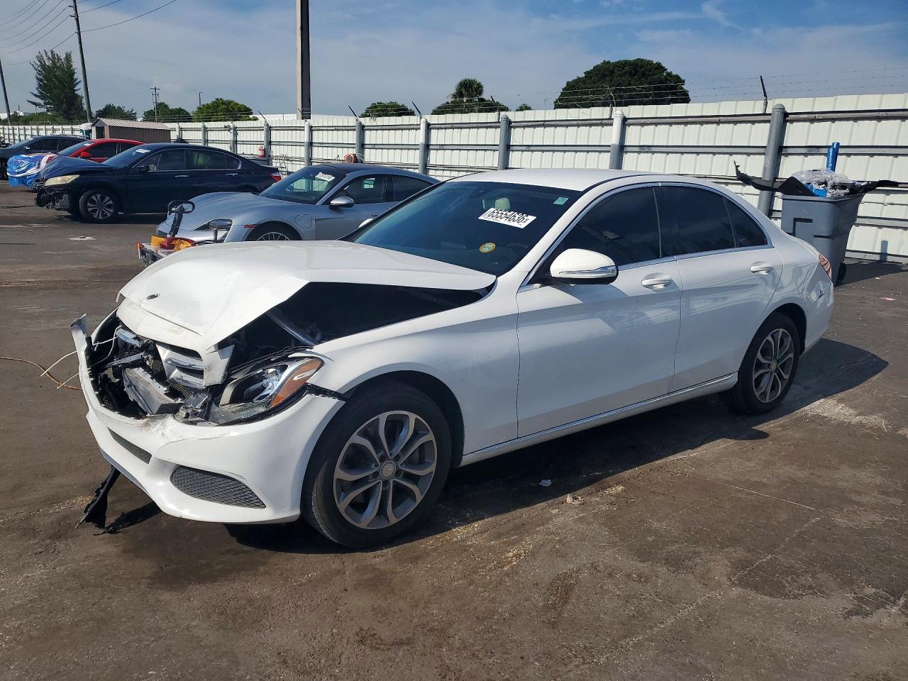 2015 MERCEDES-BENZ C