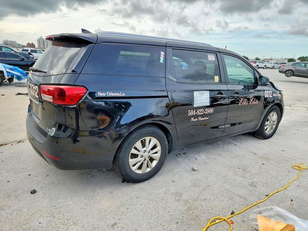 2017 KIA SEDONA