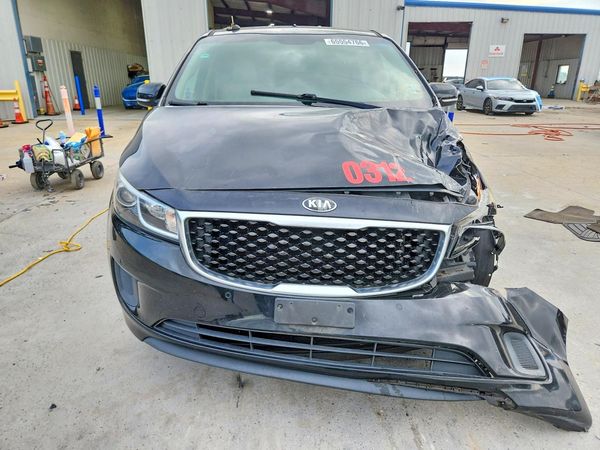 2017 KIA SEDONA