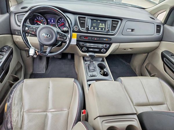 2017 KIA SEDONA