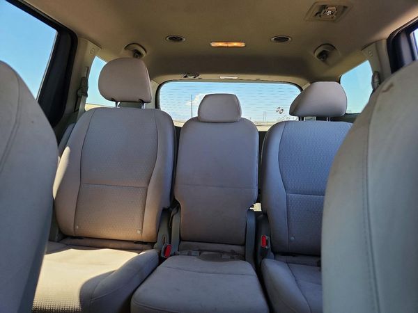 2017 KIA SEDONA