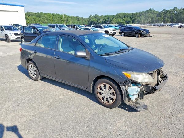 2013 TOYOTA COROLLA