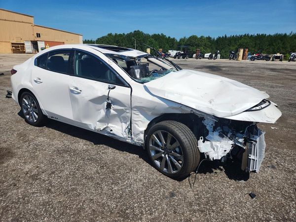 2026 MAZDA 3 Preferred — Passenger 3/4