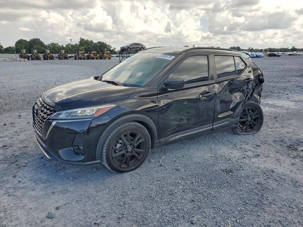 2021 NISSAN KICKS SR