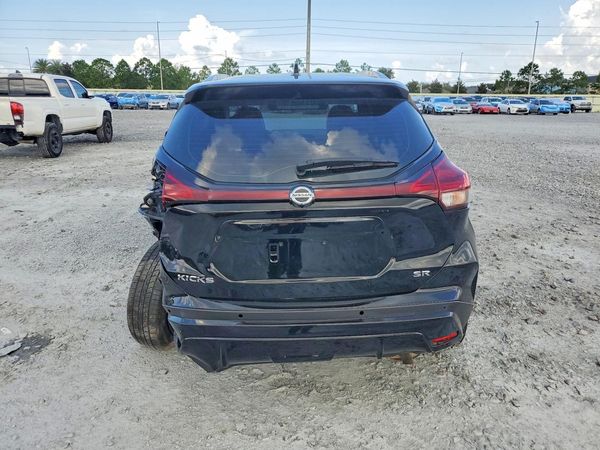 2021 NISSAN KICKS SR