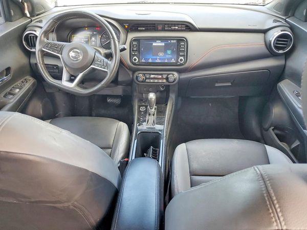 2021 NISSAN KICKS SR