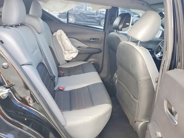 2021 NISSAN KICKS SR